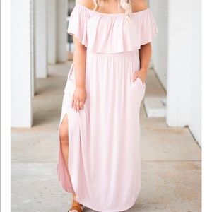 Casual off the shoulder maxi dress